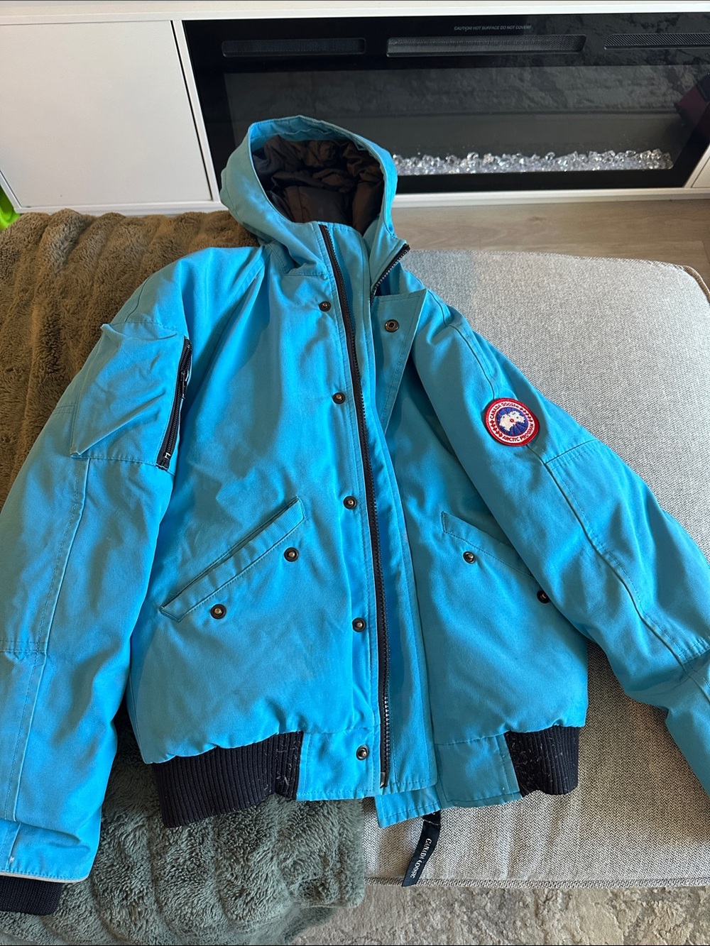 Canada Goose Kids Bright Turquoise Hooded Puffer Jacket